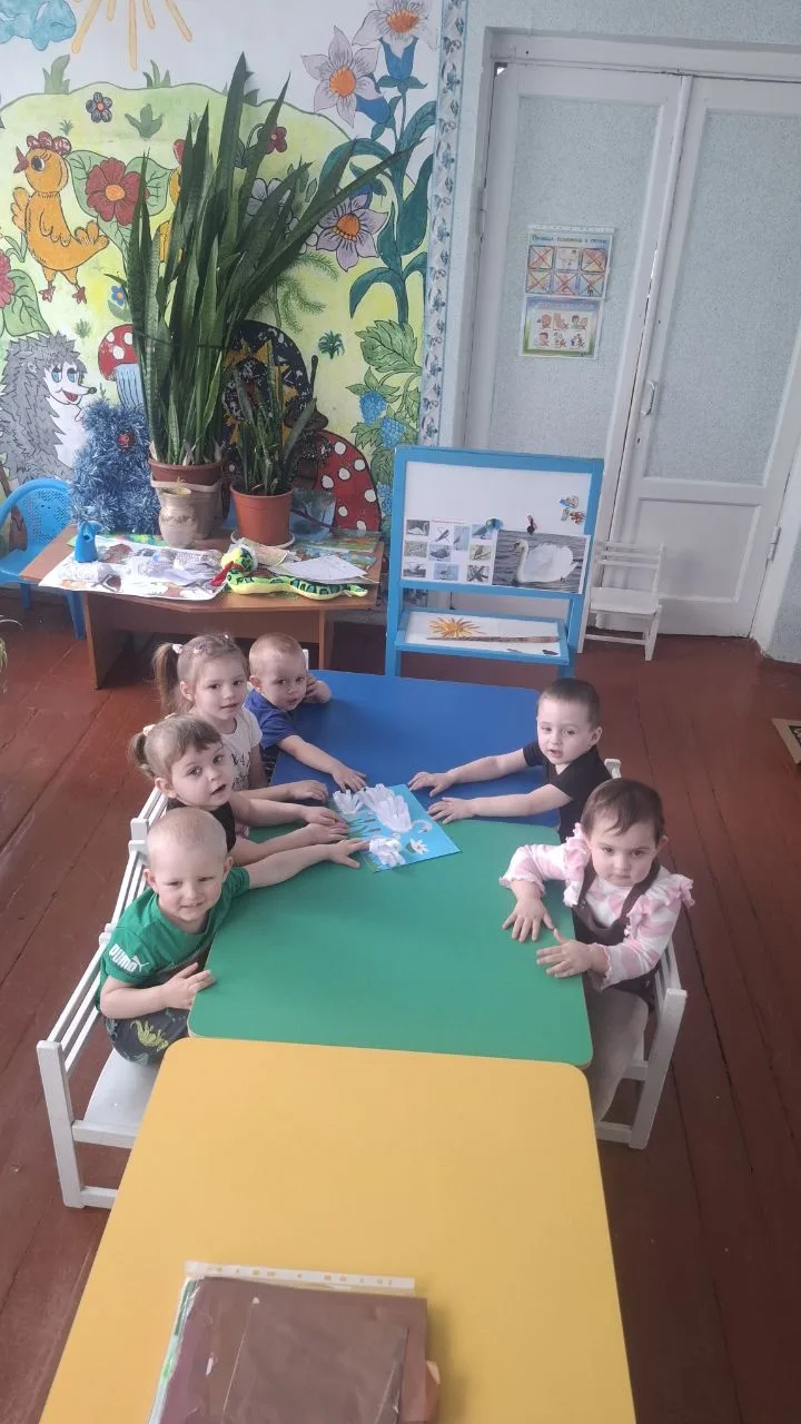 В первой младшей группе «Сказка»