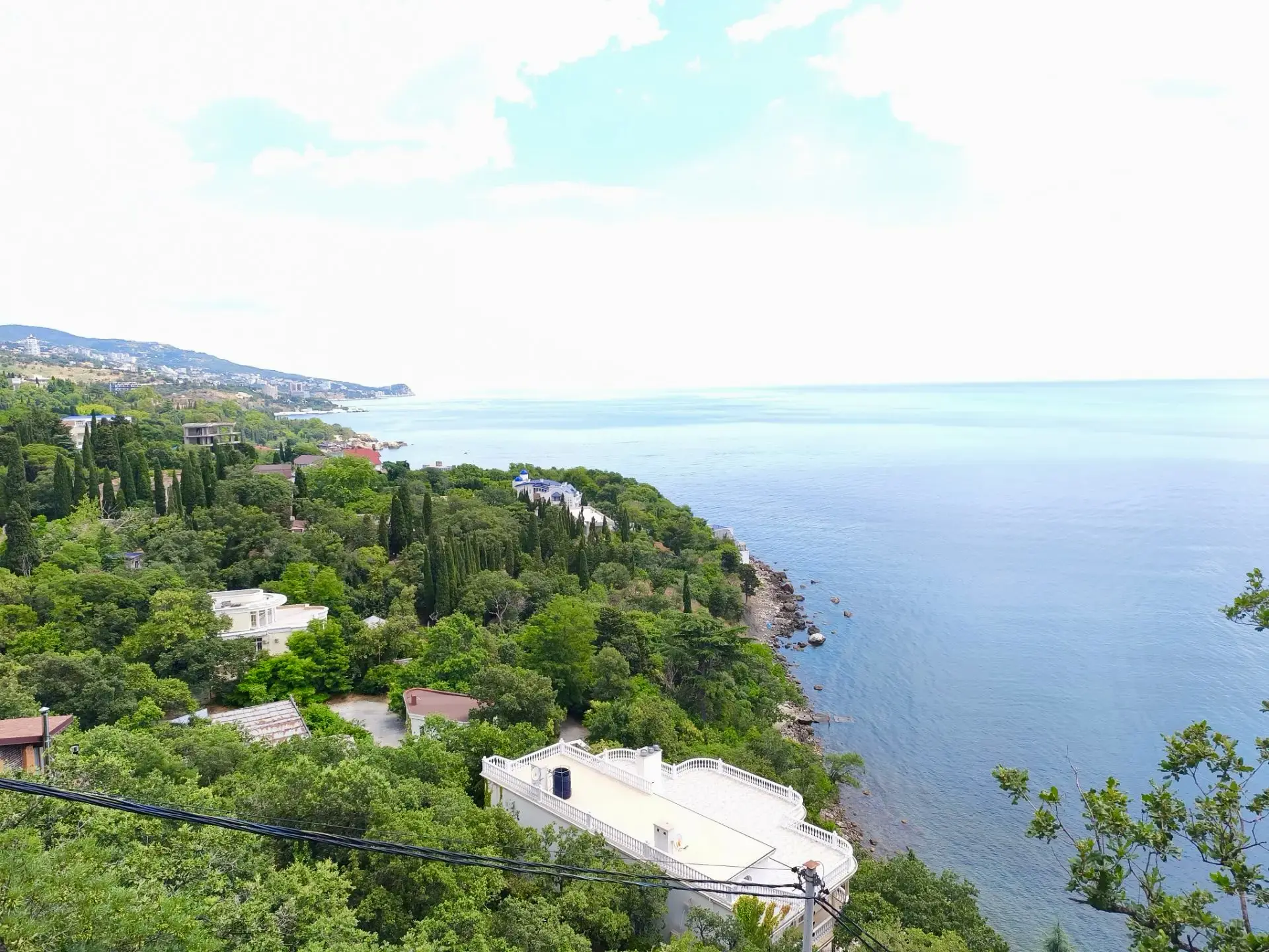 🌊 Ялта и Алупка теперь связаны морем! Между городами начал курсировать скоростной катер — отличная 