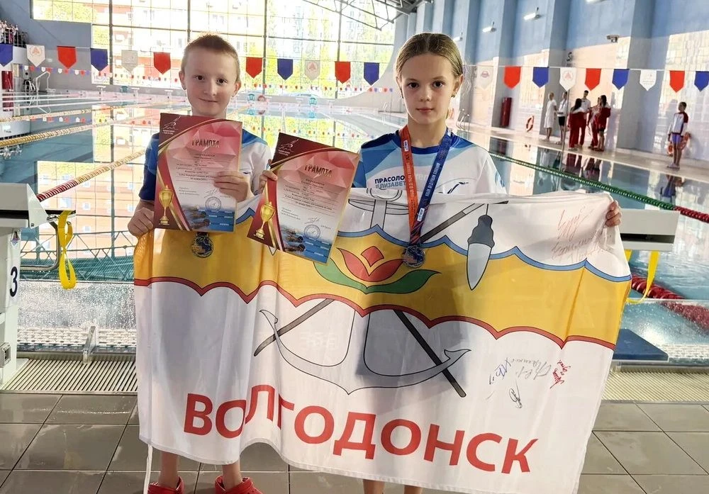 Юные волгодонские пловцы взяли 9 медалей на Кубке федерации плавания в Ростове