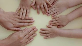 Семья — это самое важное, что есть в жизни ребенка. Это надежный тыл, источник поддержки и вдохновен