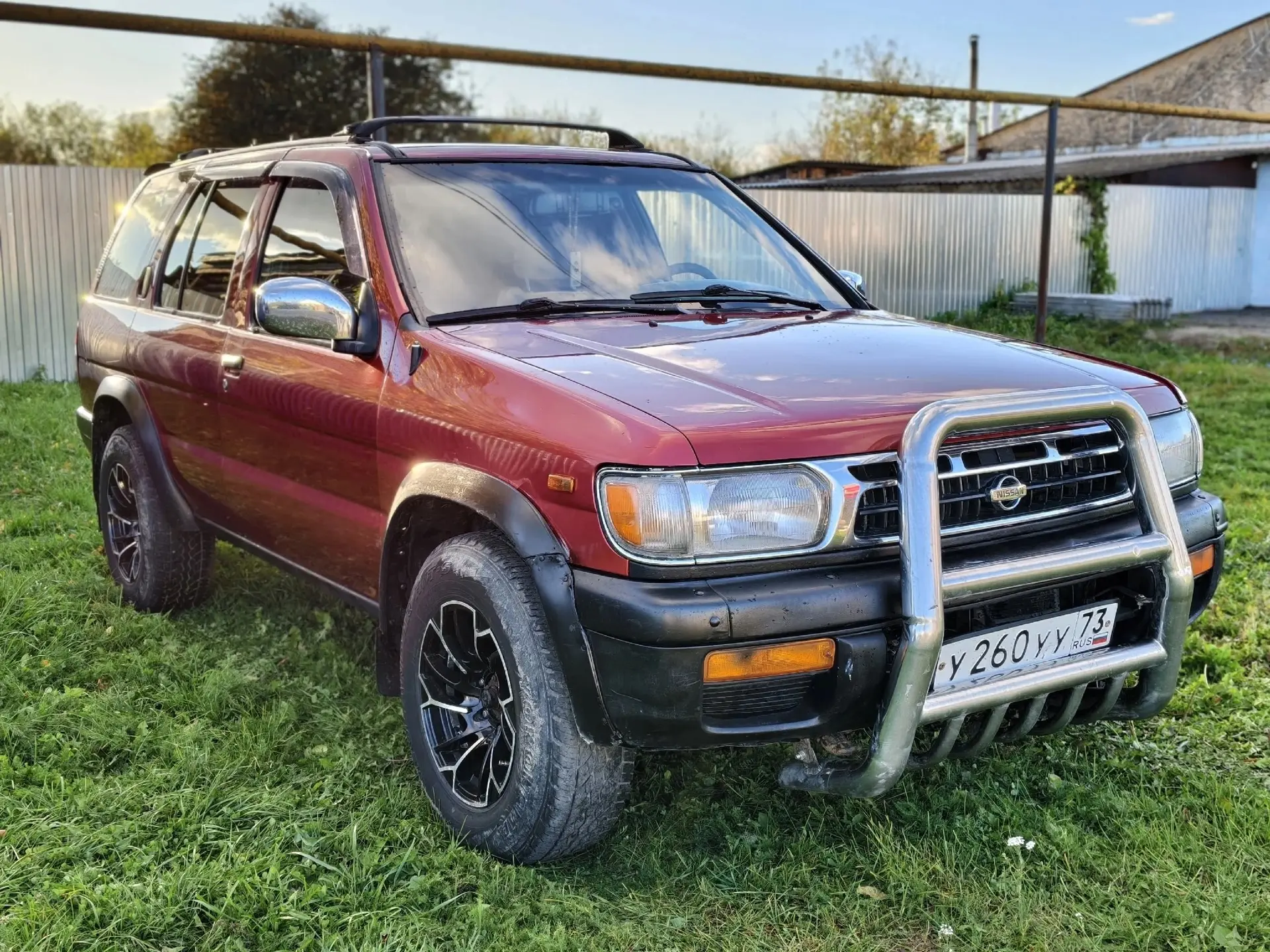 Продам Nissan