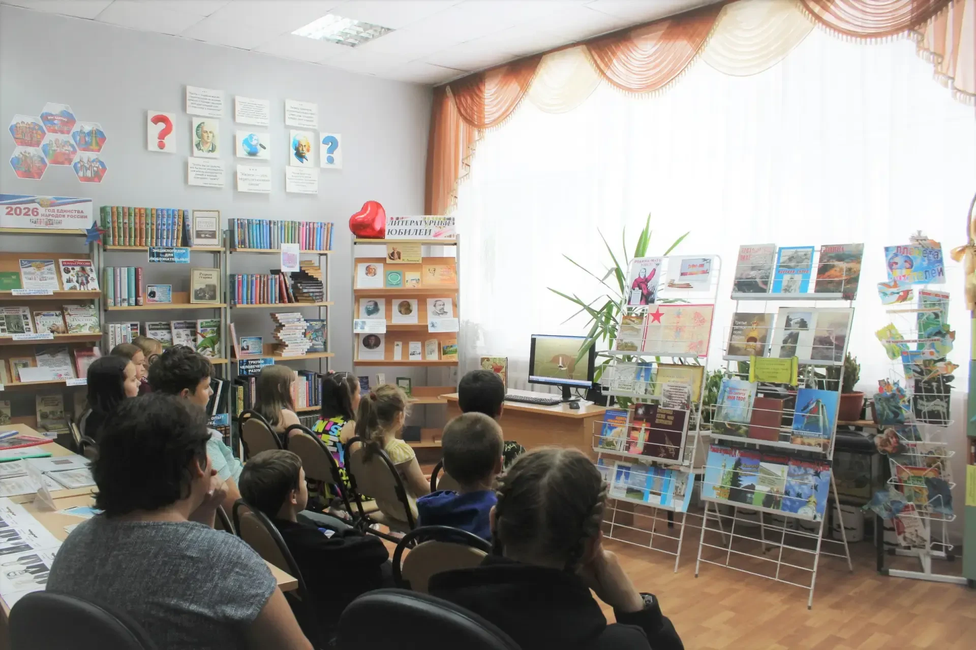 🎖️ «И помнит мир спасённый…»: час мужества🎖️Сегодня для ребят прошёл особенный час мужества, посвя