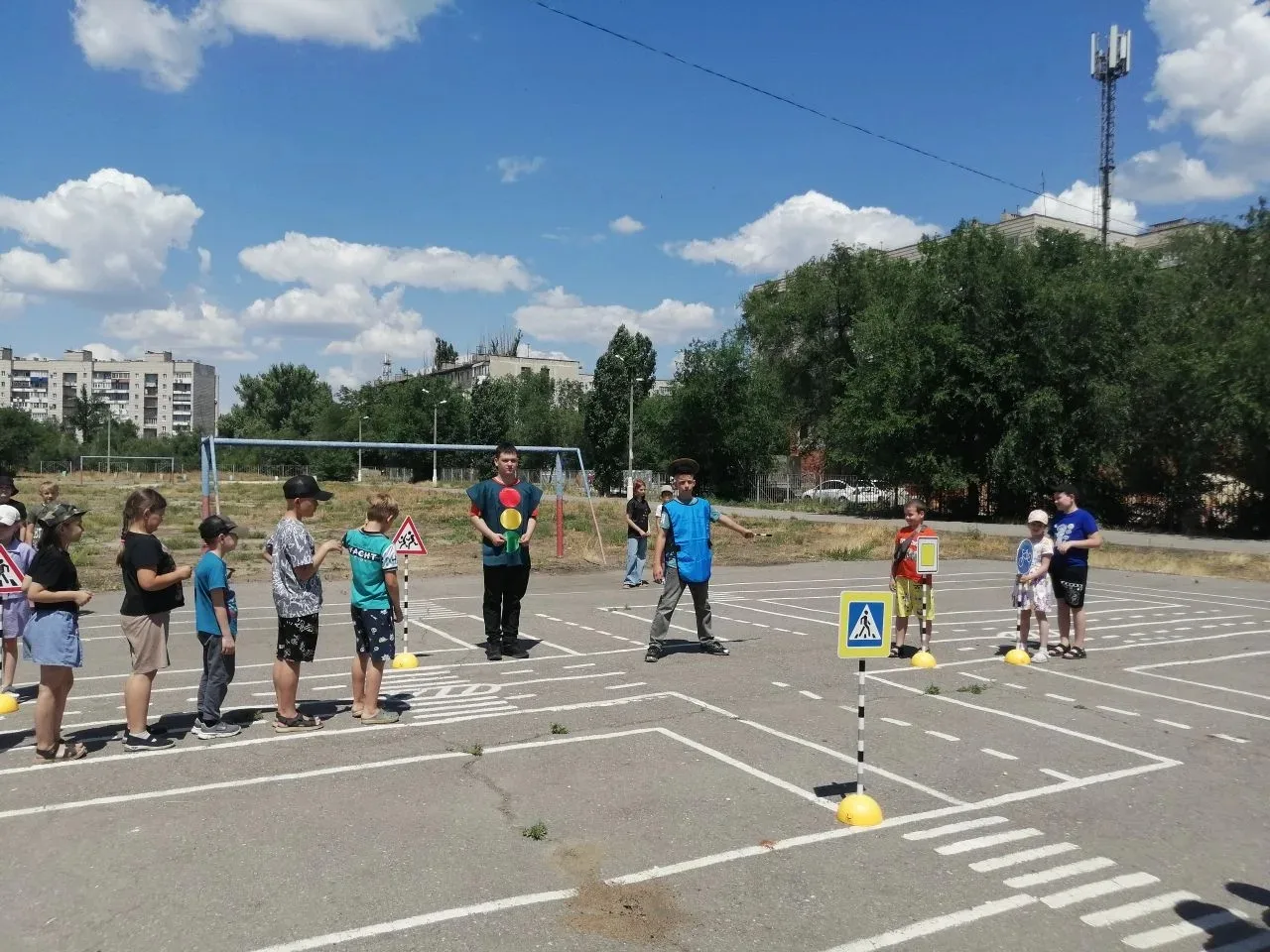🚦 Безопасность — это важно! Как в «Олимпии» изучали ПДД 📣
 
В нашем школьном лагере «Олимпия» прош
