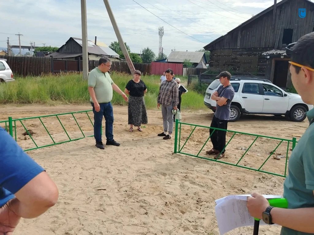 📍Проблему оцениваем на месте

Депутаты Горсовета Улан-Удэ продолжают выезжать на свои округа, чтобы