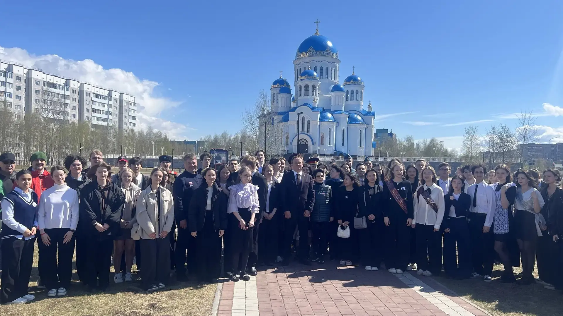 Сегодня на площадке перед МБОУ СОШ № 27 состоялась ежегодная экологическая акция «Аллея...