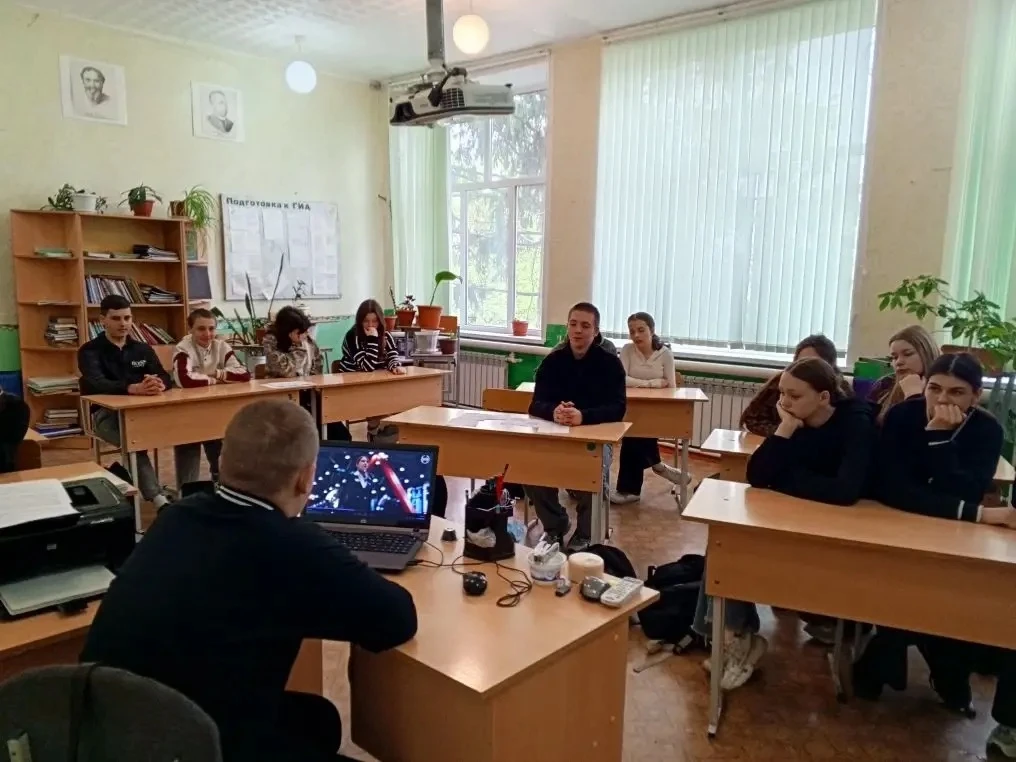 Сегодня в нашей школе прошли очередные занятия в рамках проекта "Билет в будущее". На э...