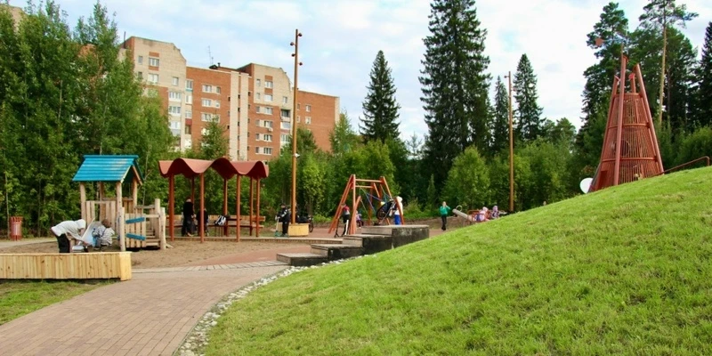 🛠 Второй этап благоустройства парка Молодежный завершили в Сарапуле