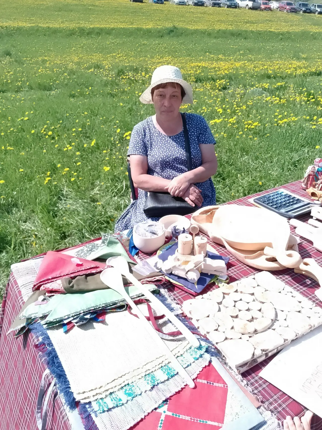 🌼✨ В выходные отдел ДПИ и ремёсел побывал сразу на двух ярмарках: фестивале «Пора цвет...