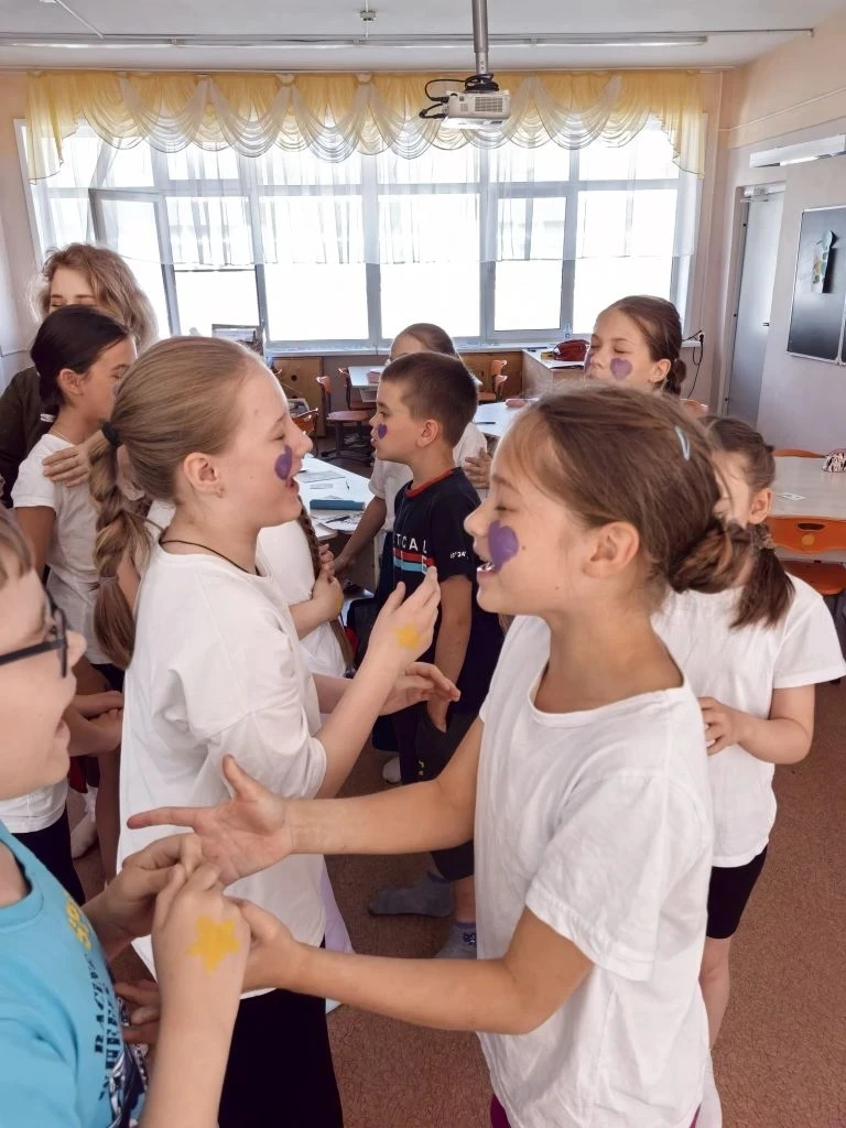 ☀️ 11 июня выдался тем самым днём, который дети запомнят надолго.

Всё началось с побед. С утра — пр