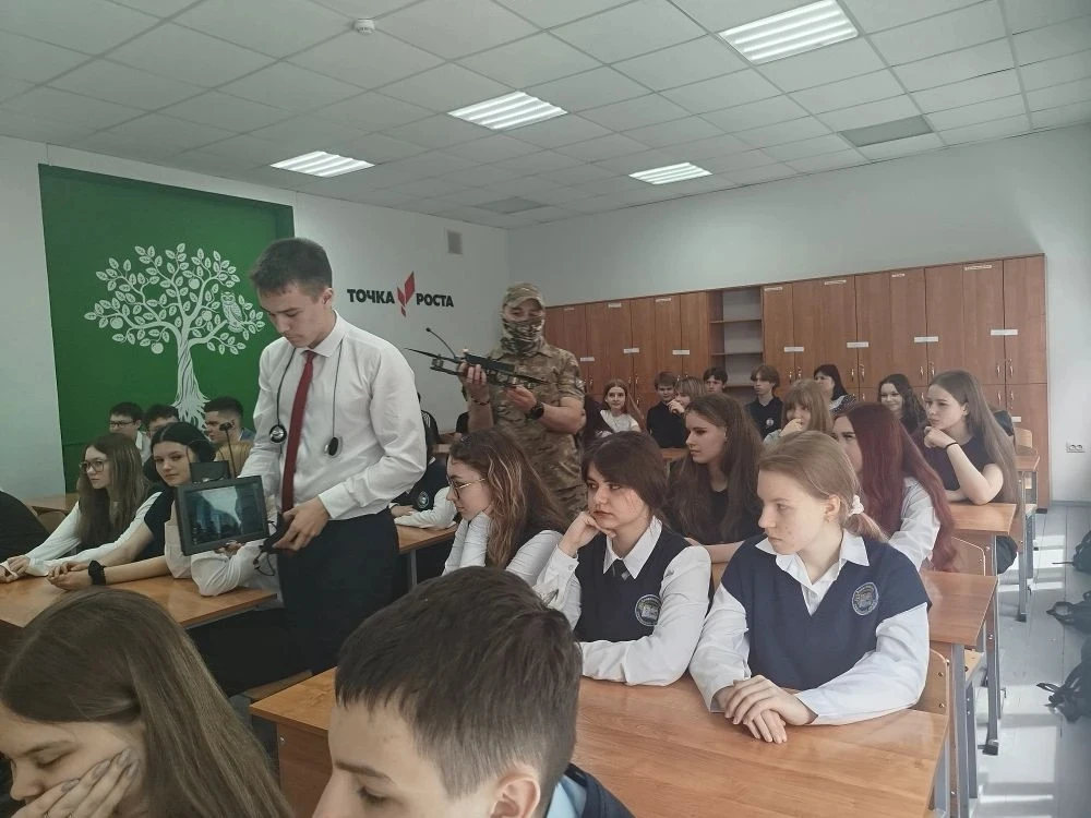 ✨Встреча с командиром отделения отдельной роты радиоэлектронной борьбы (РЭБ) 📻бригады «Барс-Белгород