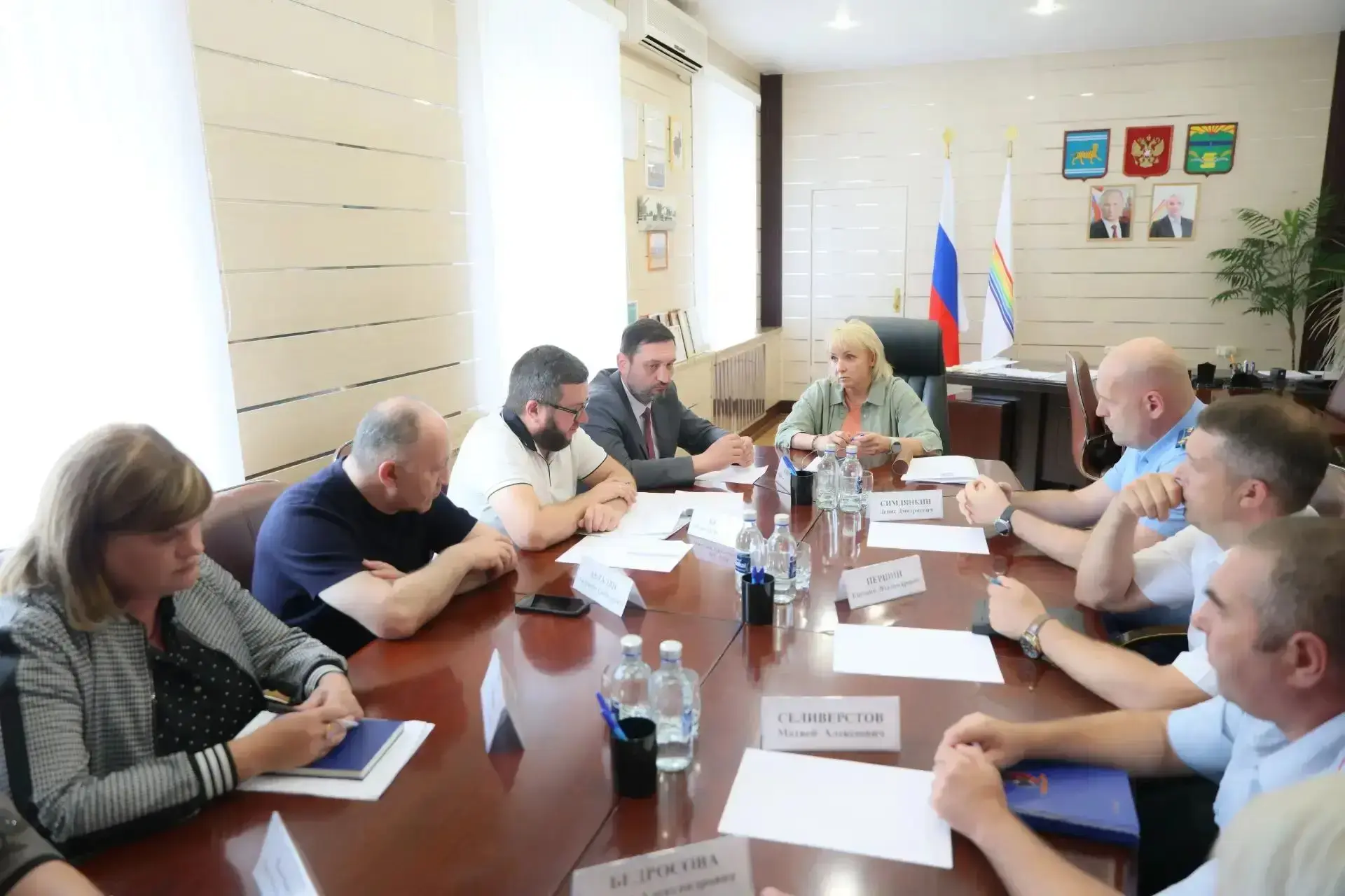 Во время рабочей поездки в Ленинский район приняла решение по ситуации с МУП «Теплотехн...