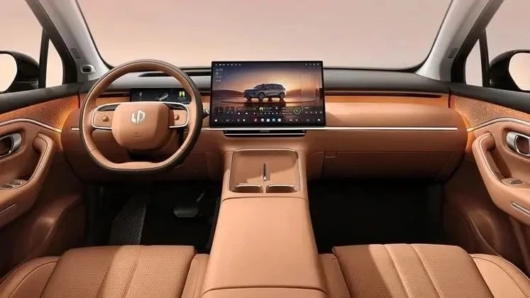 16 июня в Китае представят обновленный кроссовер Leapmotor C10.

Машина получит изменённый дизайн пе