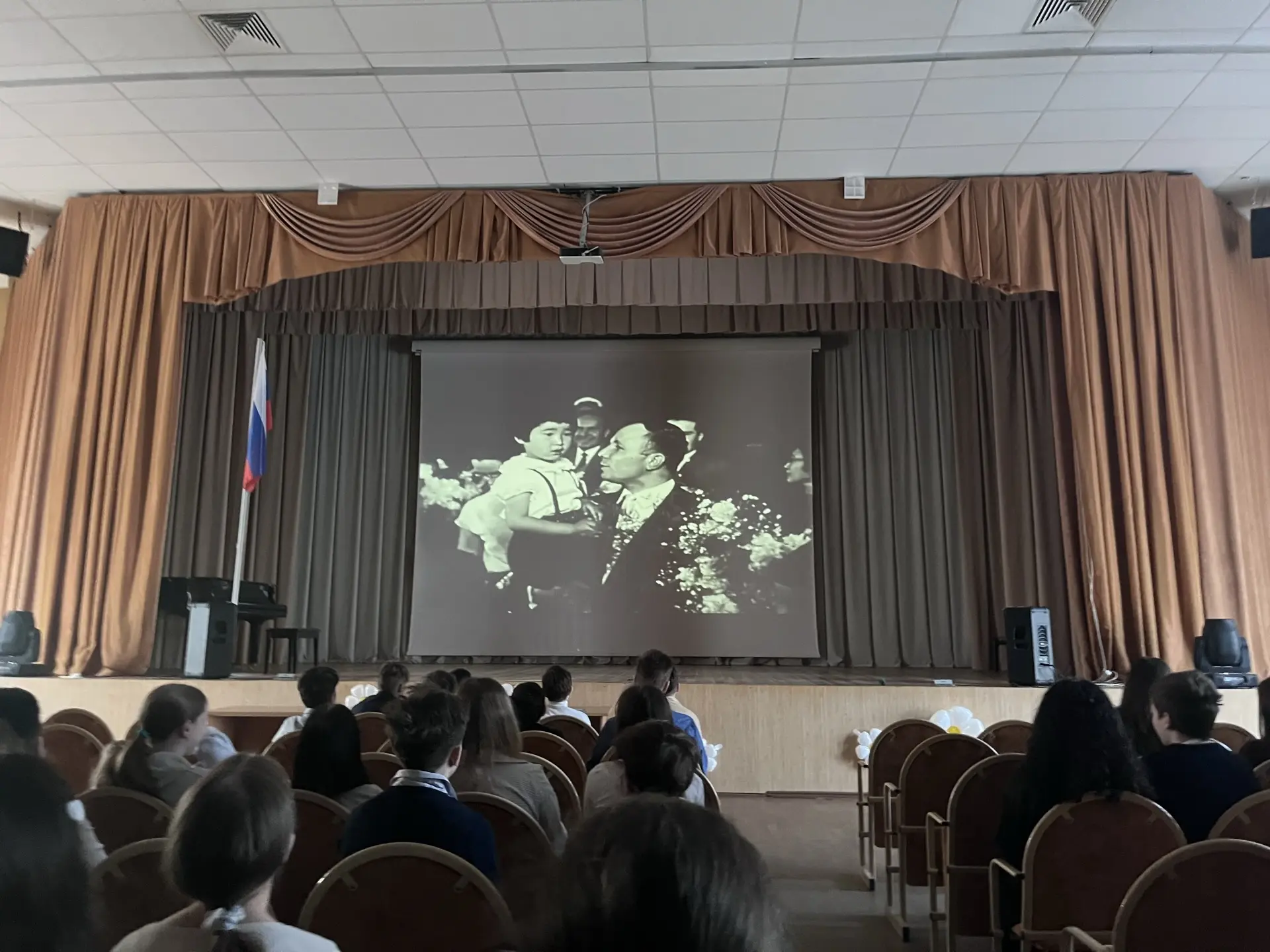 🚀 «Поехали!»: Лицеисты — к звёздам  В честь Дня космонавтики мы окунулись в историю самого главного 