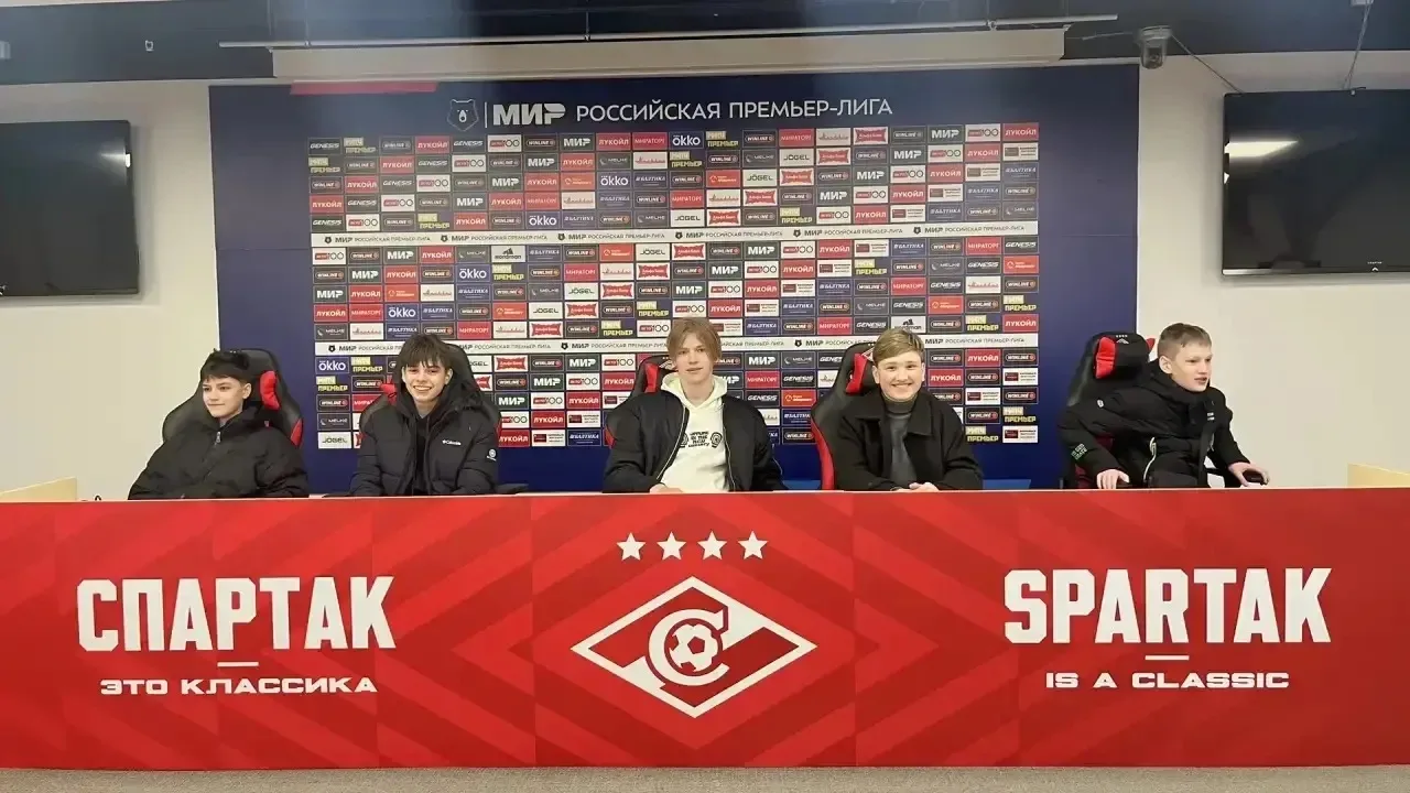 ⚽️ Экскурсия на стадион «Спартак»  🥅 Ученики 7 класса «И» и 8 класса «В» посетили стадион «Спартак».