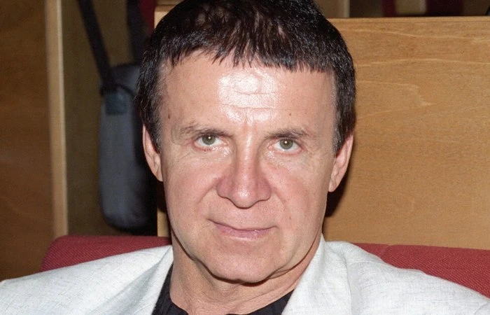 Зомбировал миллионы людей, но не предугадал смерть дочки и снова стал отцом в 85: Чем п...