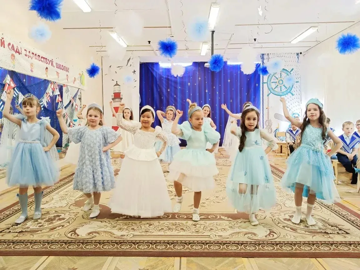 Семь футов под килем, дорогие выпускники дошкольных групп!  🌅 Пойти в школу — это как отправиться в 