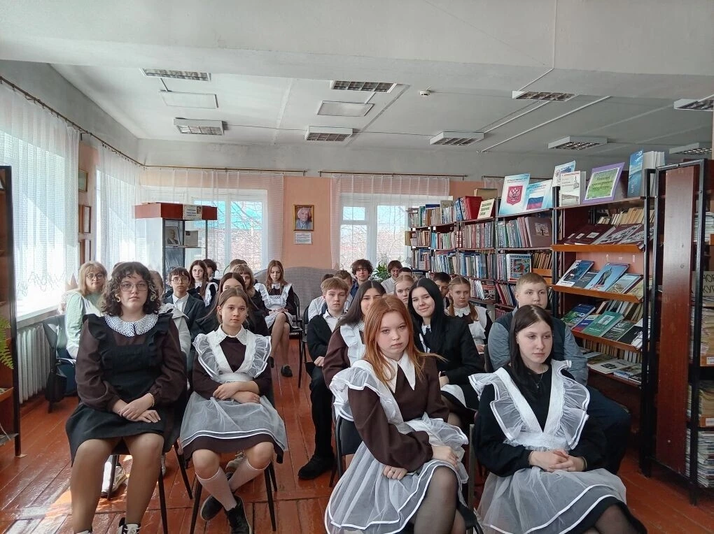 Президент РФ Владимир Путин объявил 2026 год Годом единства народов России — в целях ук...