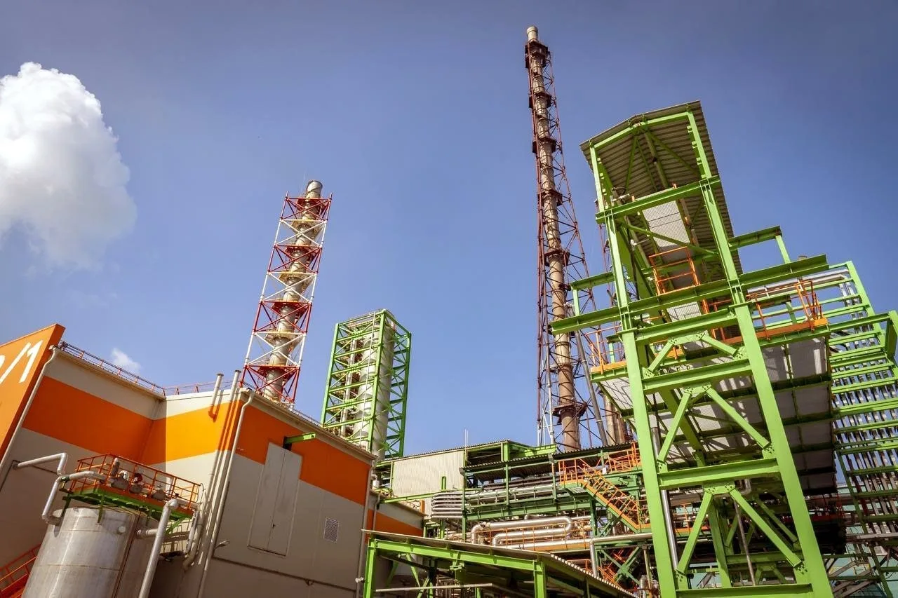 Все выходные и до среды: «Азот» снова предупредил о громком гуле и «лисьих хвостах»