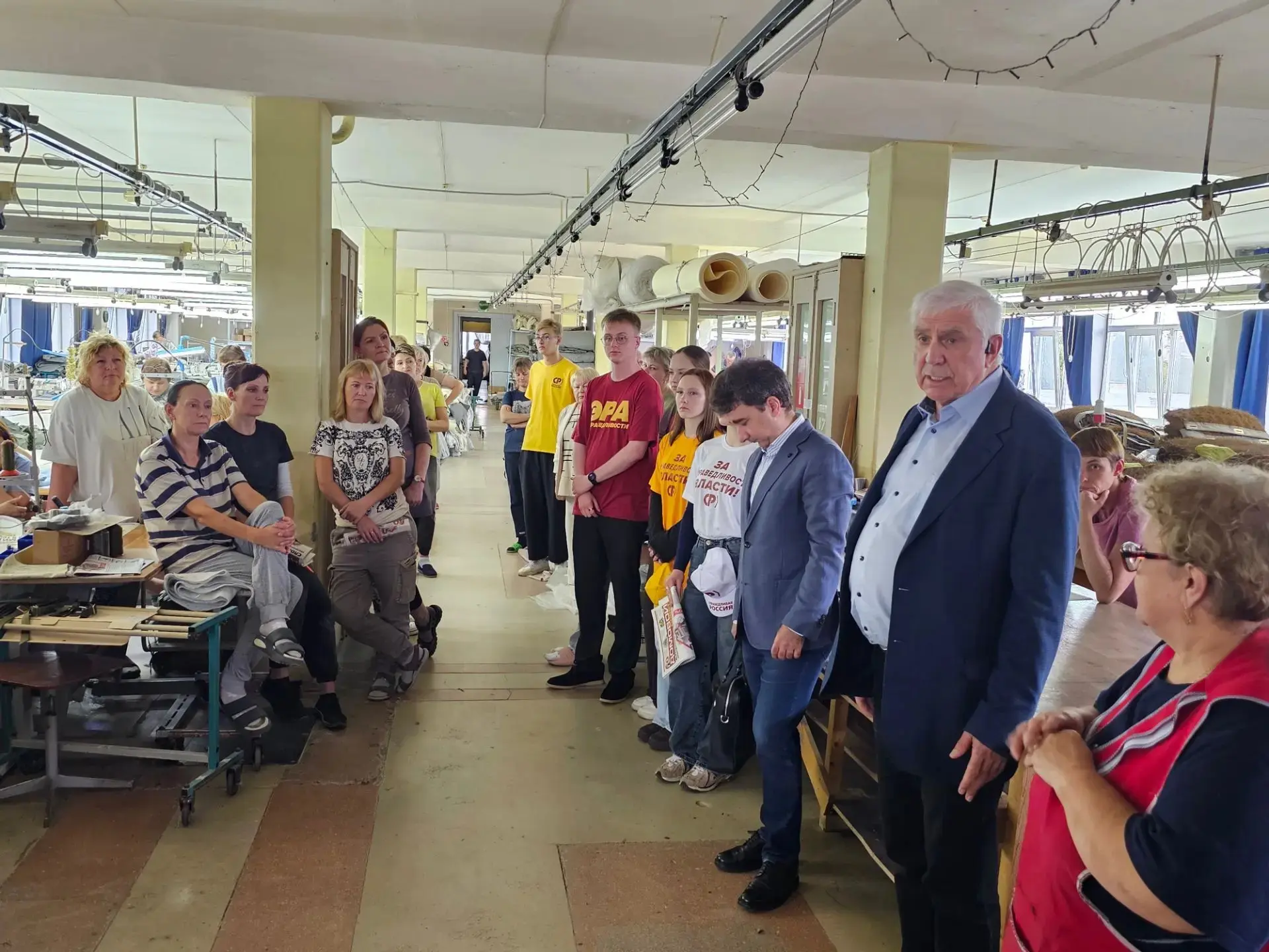 В Твери встретился с коллективом Общества глухих.