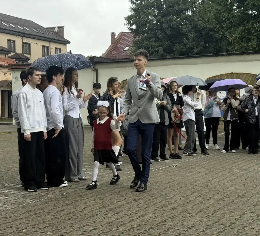💫Здравствуй, школа! Как прошла наша праздничная линейка 1 сентября