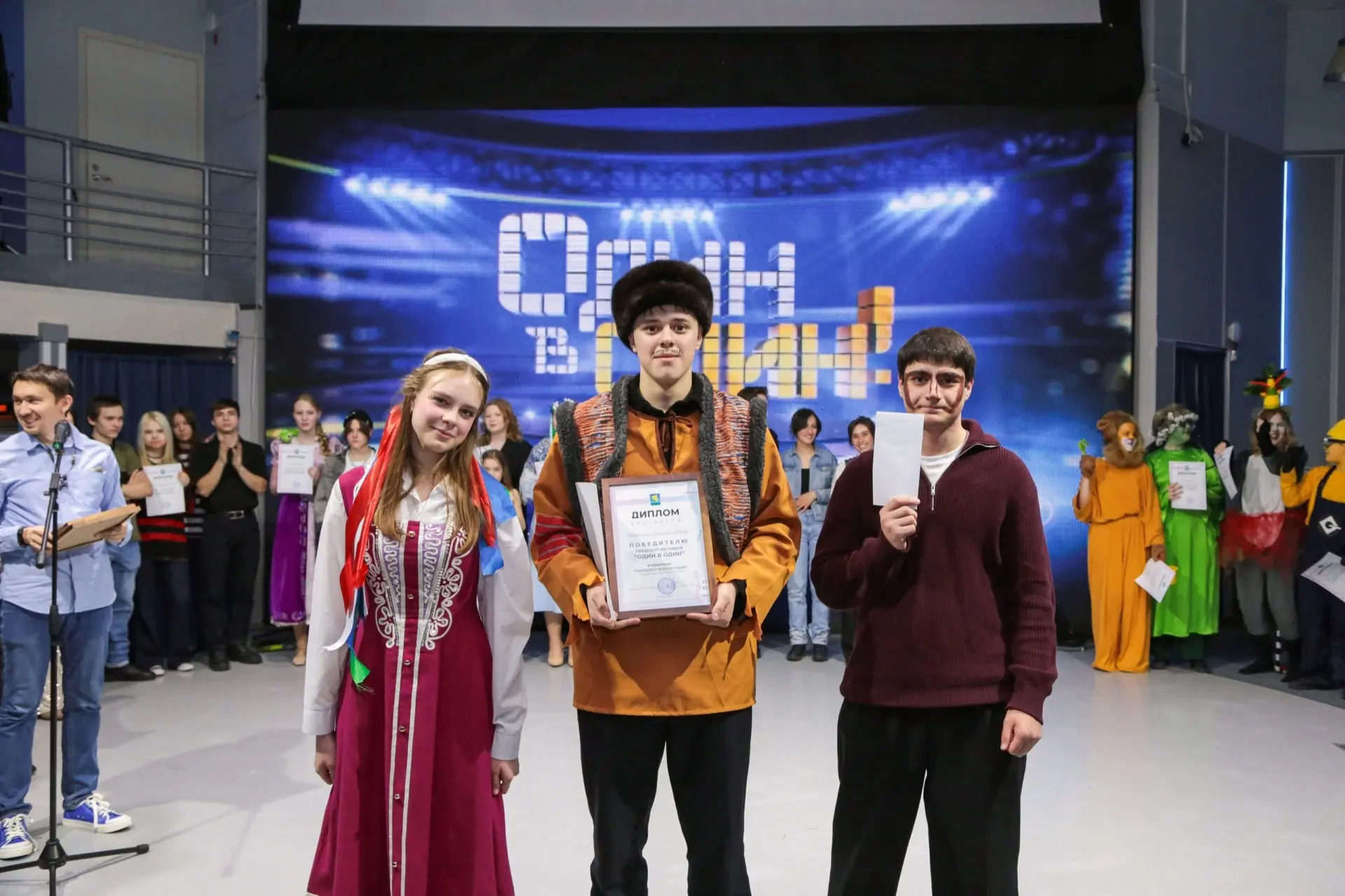 Громкие овации нашему театру «Этюд»! 👏🎭 Мы бесконечно горды сообщить, что образцовый школьный театр 