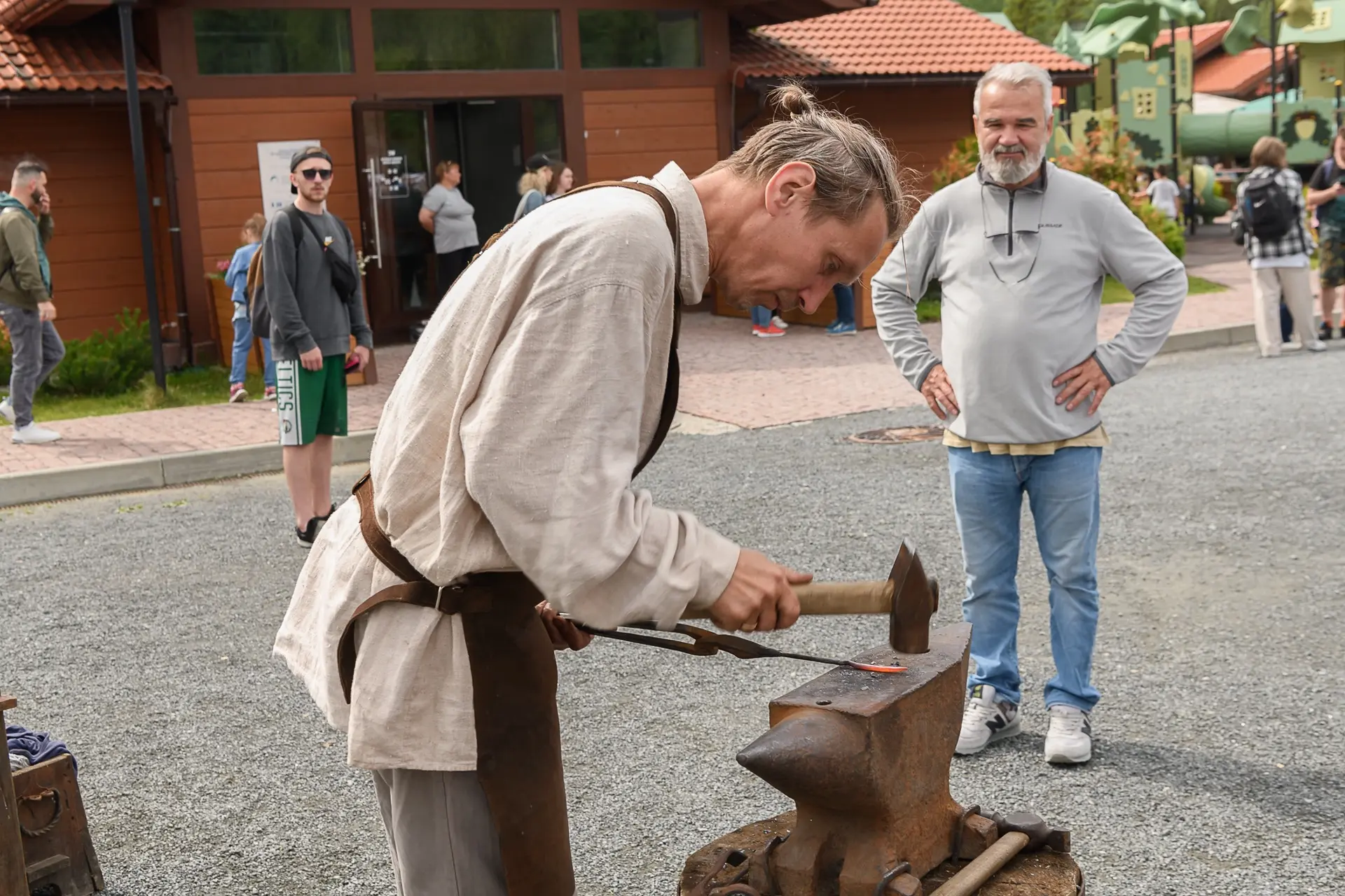 Главные события этого лета в Горном Парке Рускеала 🎻

🎨 4–5 июля
Региональный фестиваль карельской