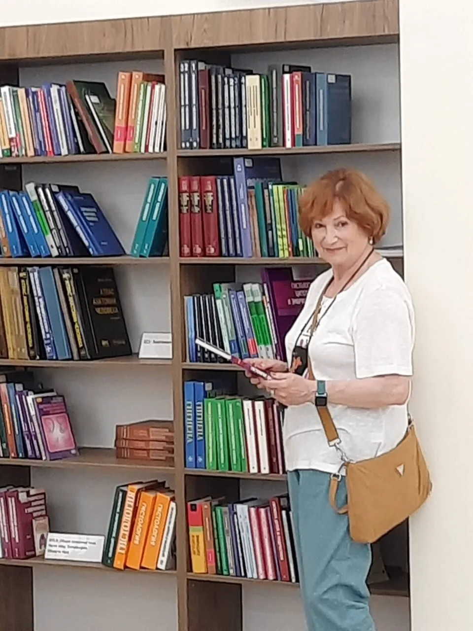 Во втором ряду справа - Евгения Рабинович. Спустя 55 лет после выпускного, в 2024 году, она приехала