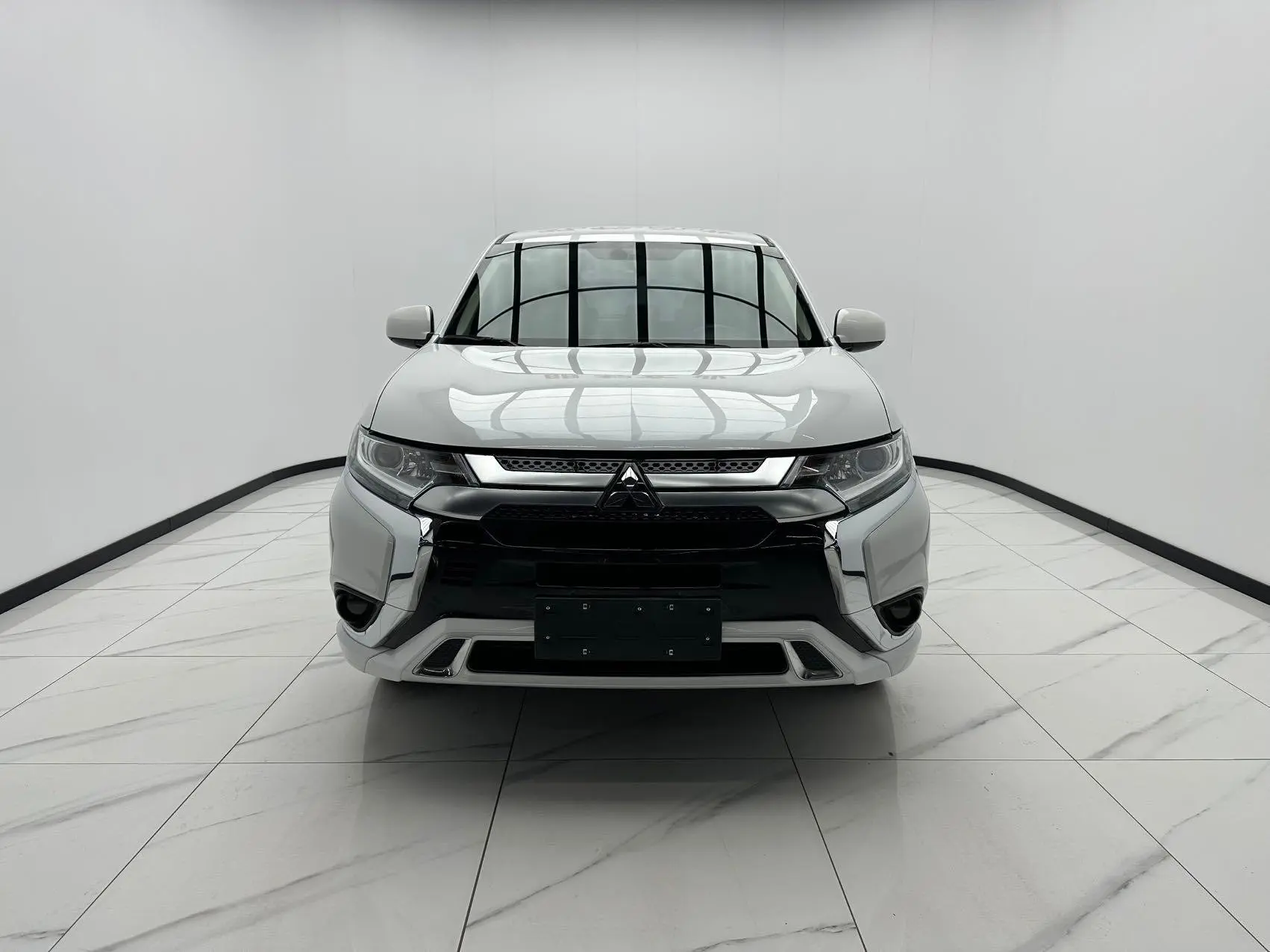 🔴Mitsubishi Outlander
