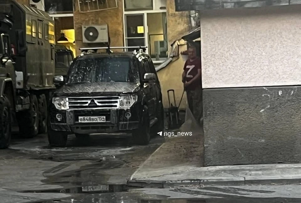 Житель Трудовой, 7 захватил во дворе парковочные места

Жительница дома по Трудовой, 7 пожаловалась 