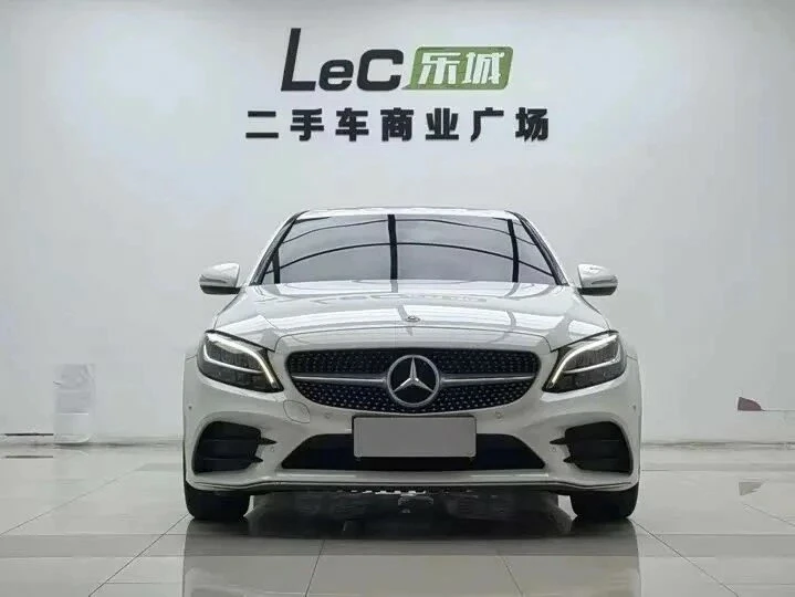 Mercedes-Benz C200L 2020 — премиум и комфорт