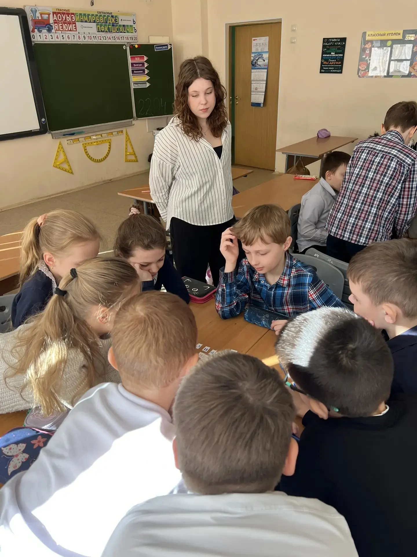 🕵‍♀🧑‍🌾👩‍🍳В 3Г классе прошёл классный час по теме «Мир профессий»  👩‍🏫👩‍💼👩‍🔬Наши третьеклассники отпр