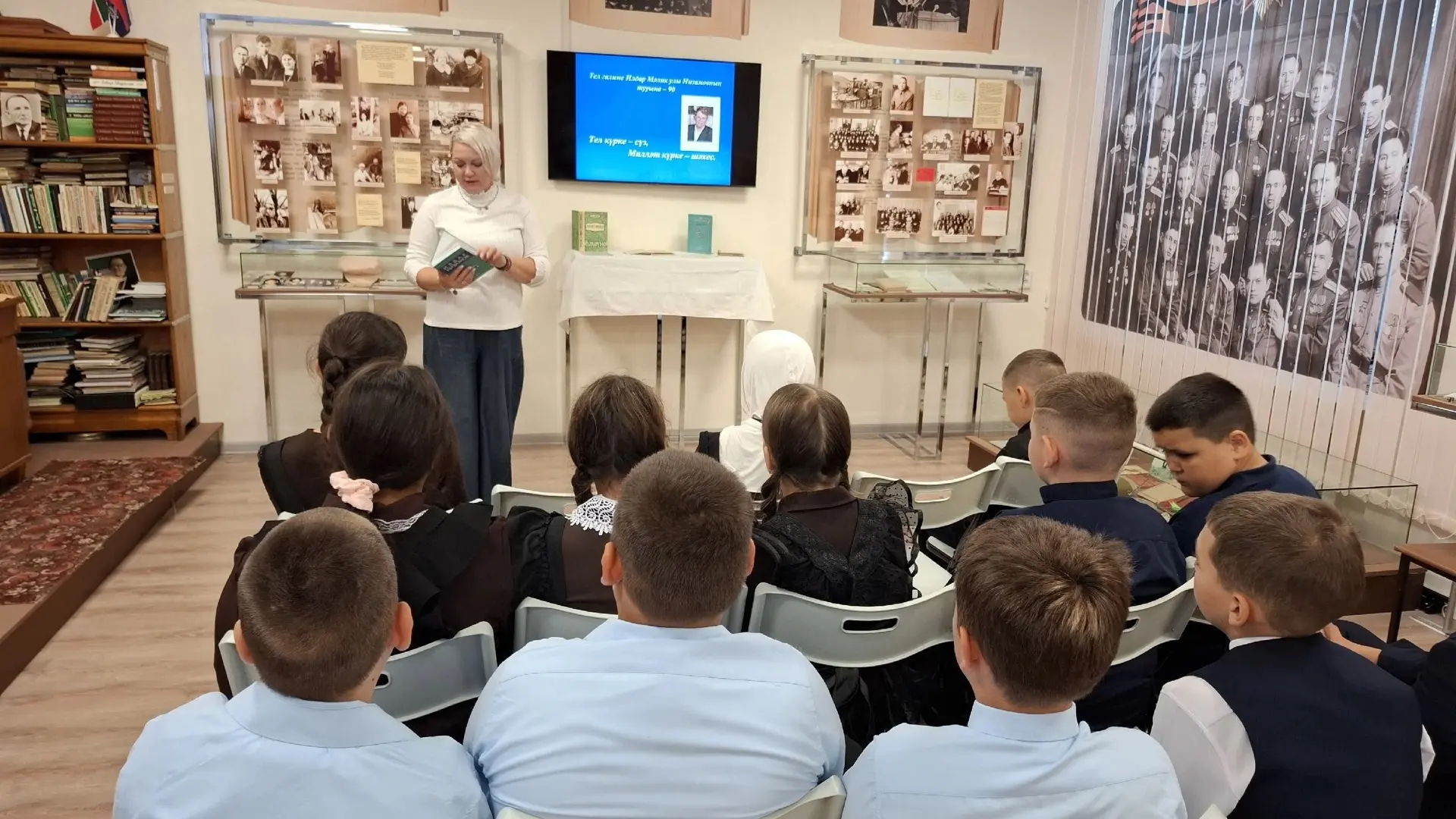 Язучы, публицист, журналист,  тел галиме Илдар Мәлик улы Низамовның тууына 90 ел тулу у...