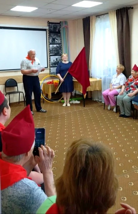 День пионерии - праздник особый, напоминающий о детских годах, школьных походах и пионе...