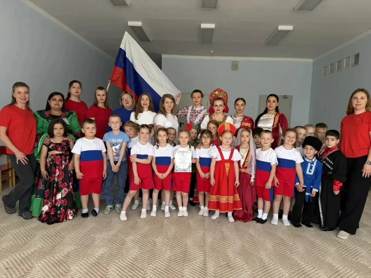 🌼🌷🌞В первый день лета, когда весь мир отмечает День защиты детей, мы собрались вмест...