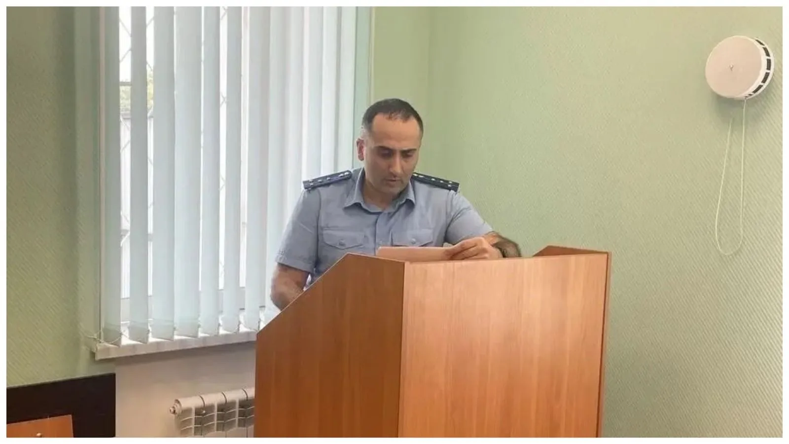 Убийца из НСО пытался убедить суд, что жертва наткнулась на нож сама, но ему не поверили и отправили
