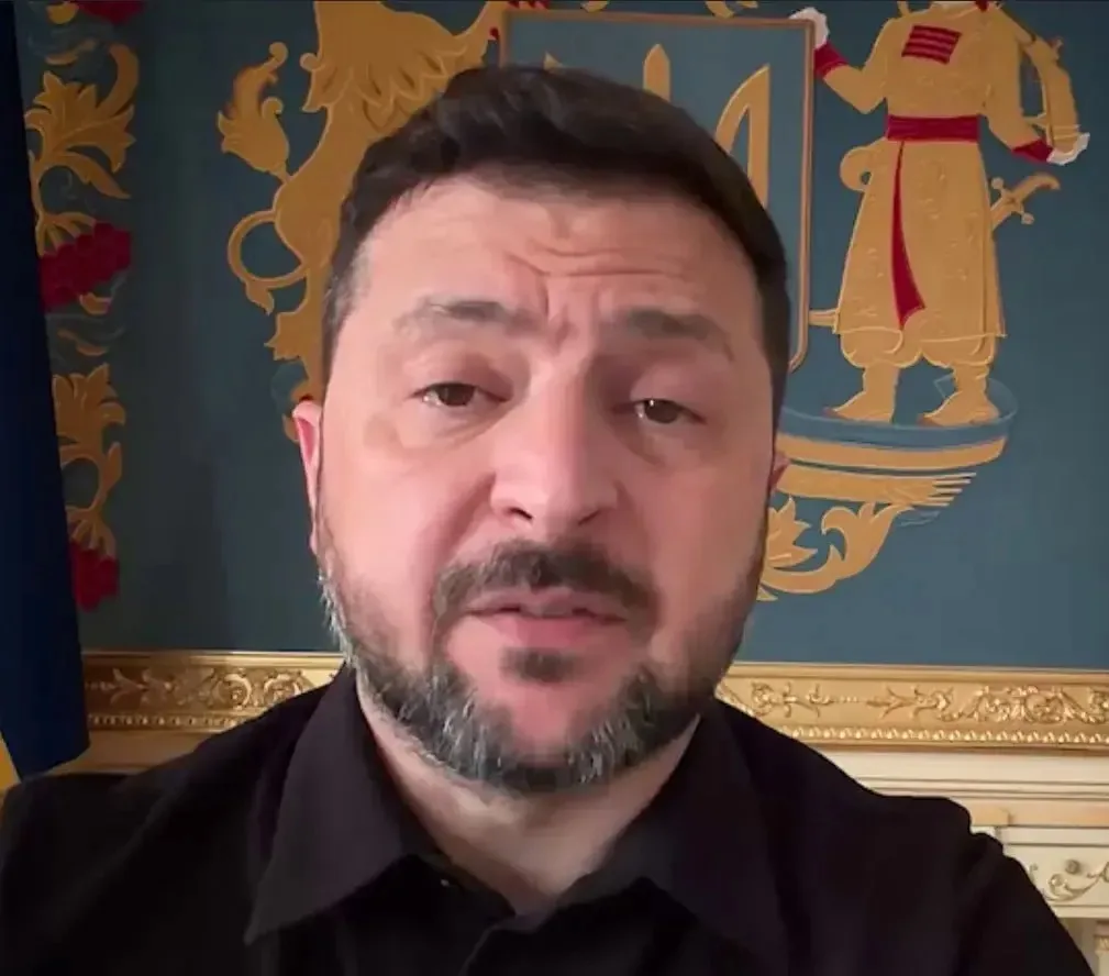 👔 «Украина продолжает дальнобойные санкции»: Зеленский — о сегодняшней атаке ВСУ на регионы России
