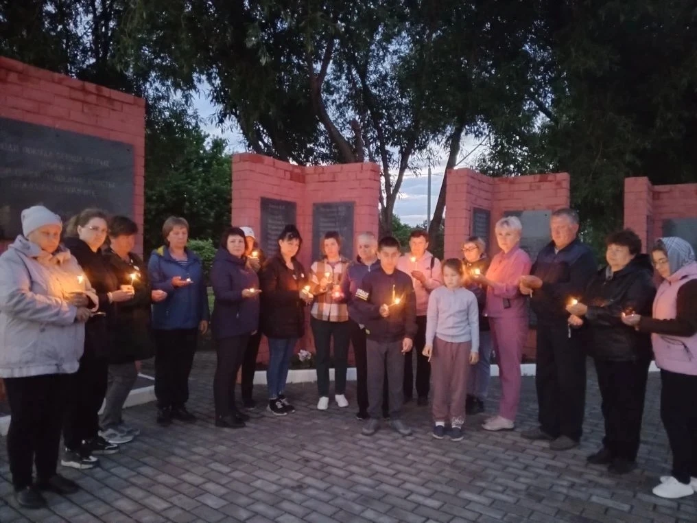 В день памяти и скорби, 22 июня 2026 года,  сотрудники ГАУ СО КЦСОН Воскресенского райо...
