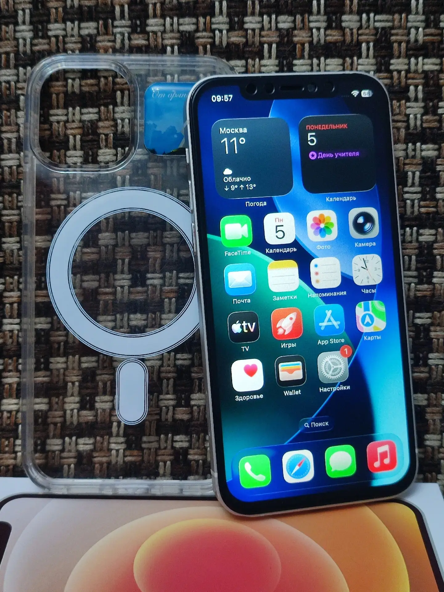 Apple Iphone 12.