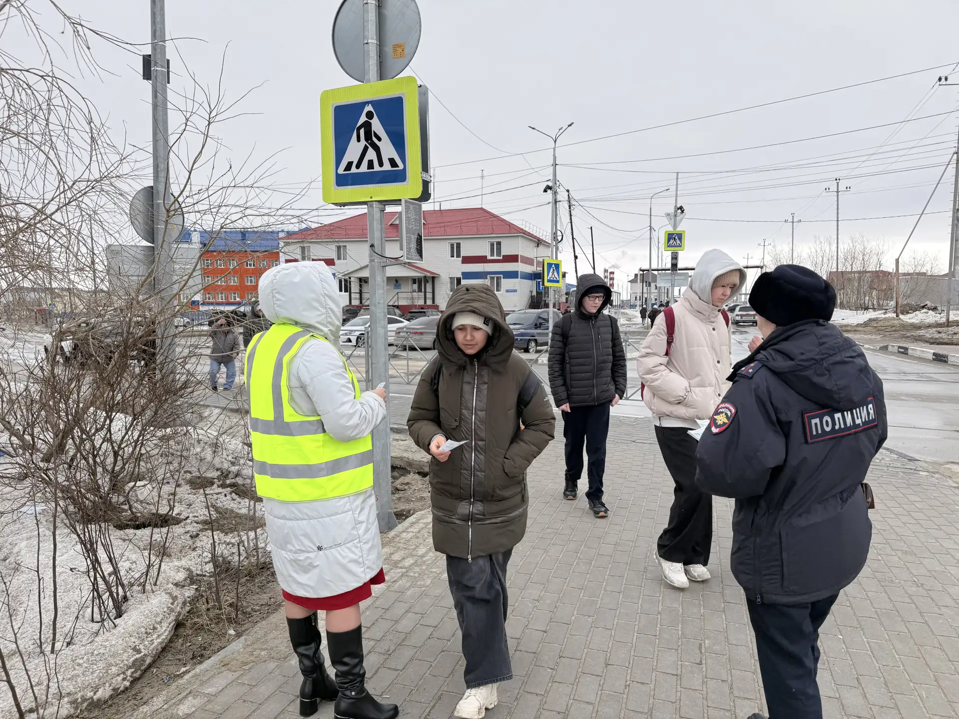 🚨 Старшая школа: «Родительский патруль» получил усиление!  С 20 по 25 мая в рамках месячника «Вниман