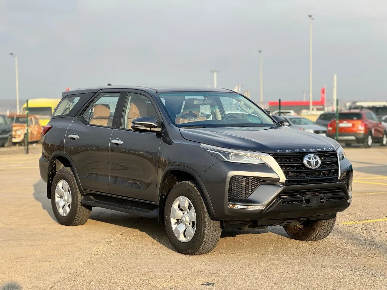 🔶ЛИСА РУЛИТ НА ЗАКАЗ🔶

НА НАШЕЙ ВНЕШНЕЙ ПЛОЩАДКЕ ИМЕЕТСЯ Toyota Fortuner 

Toyota Fortuner 2023, Н