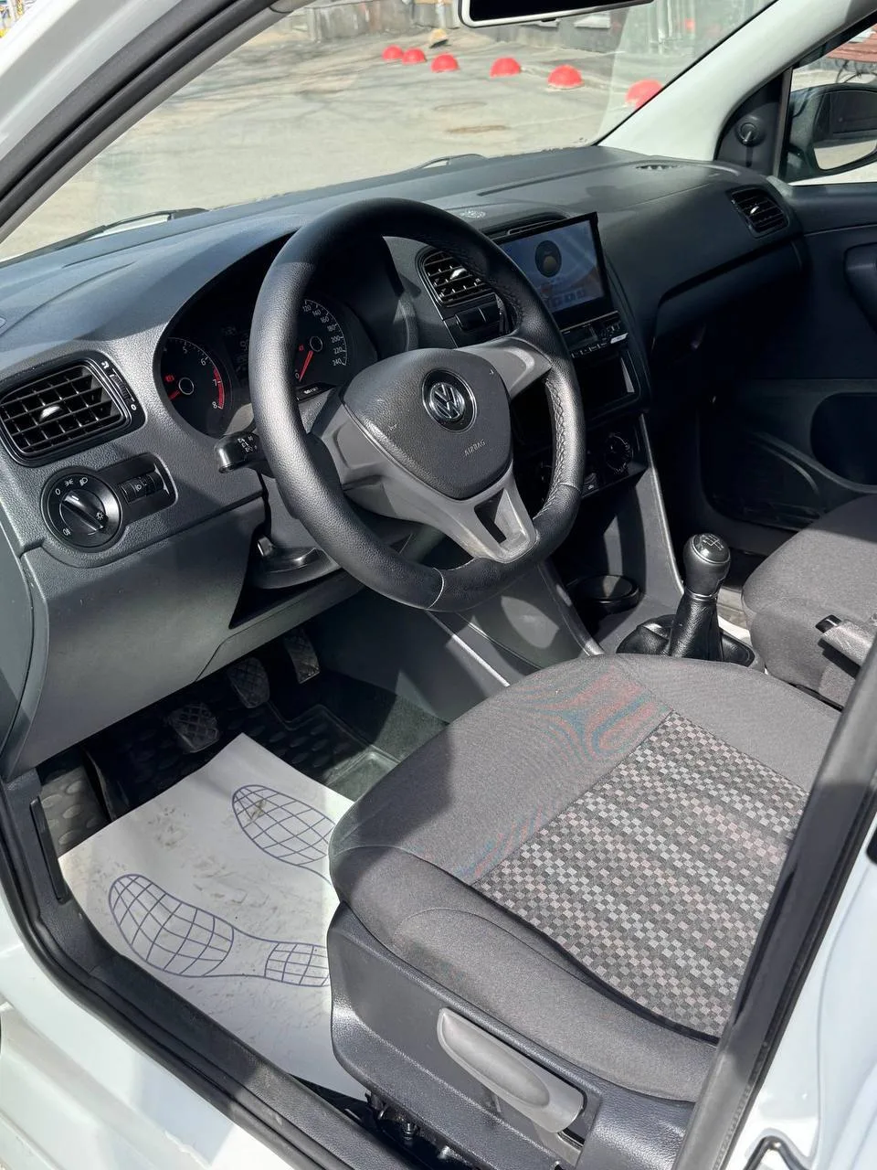 😍Скидка еще 20.000₽  VOLKSWAGEN POLO  ▪️ Год выпуска — 2019 ▪️ 1.6 | механика | 90 лс ▪️ 233 тысяч п