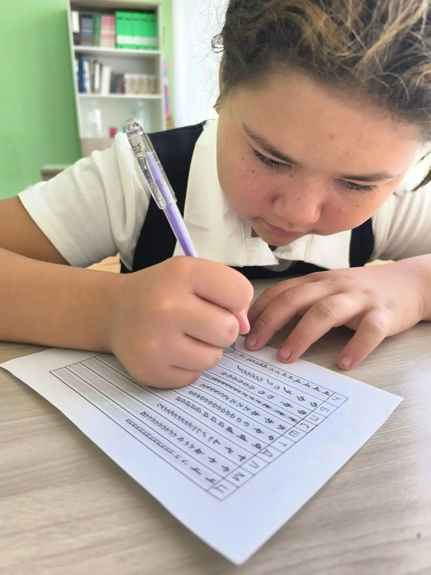 🙏🇷🇺📜 Живи, родной язык! В нашей школе стартовали мероприятия, посвящённые празнован...