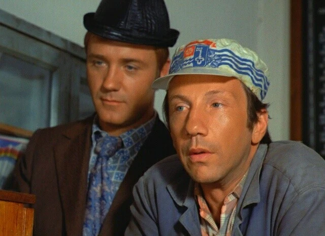 🎬 Леонид Куравлёв и Савелий Крамаров ф фильме "Афоня", 1975, год.

👉 Наш ВК https://vk.com/vintage