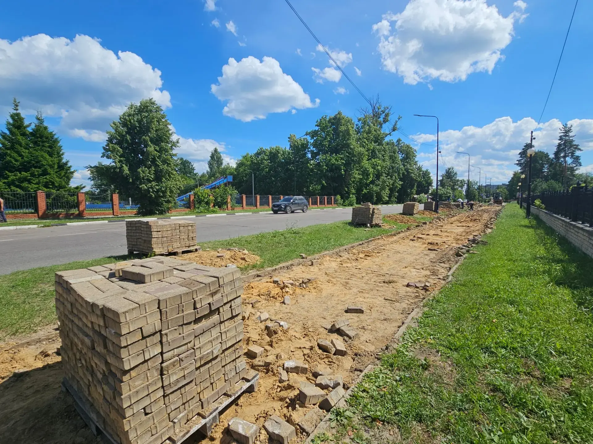 🛣️ В Рошале обновляют улицу Косякова

На улице Косякова начался капитальный ремонт тротуаров. Сейча