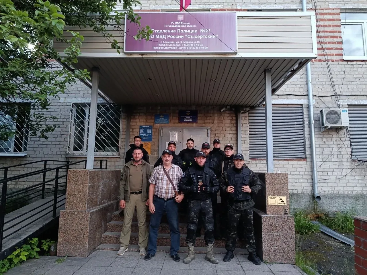 Добровольная народная дружина,  совместно с сотрудниками полиции, выходит на патрулиров...