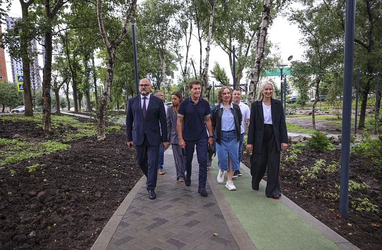 🌳 В столице Приморье обновили еще одно общественное пространство, которое выбрали сами...
