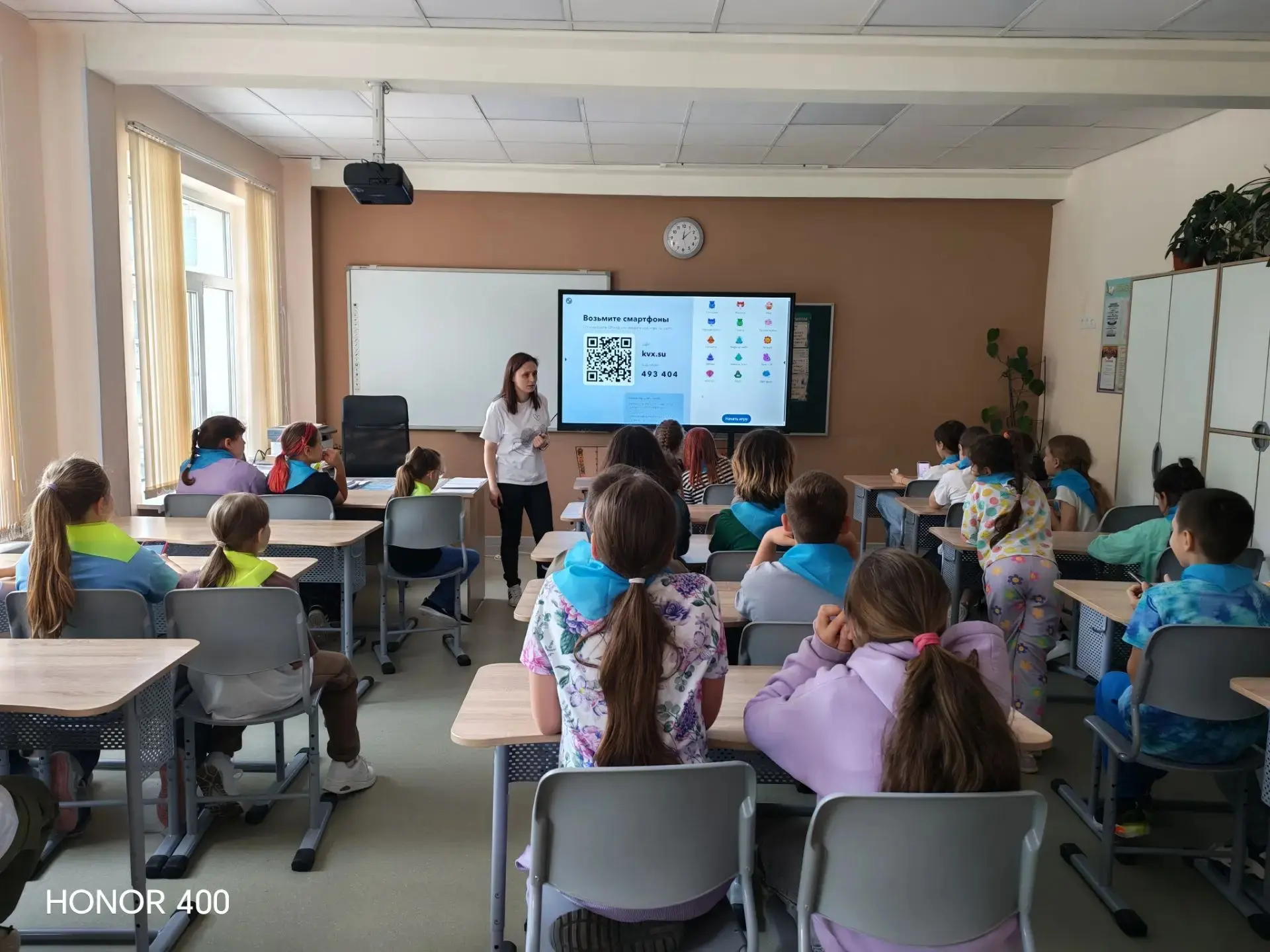 В преддверии Дня памяти и скорби  дети из летнего лагеря "Рябиновые костры" приняли участие в  интер