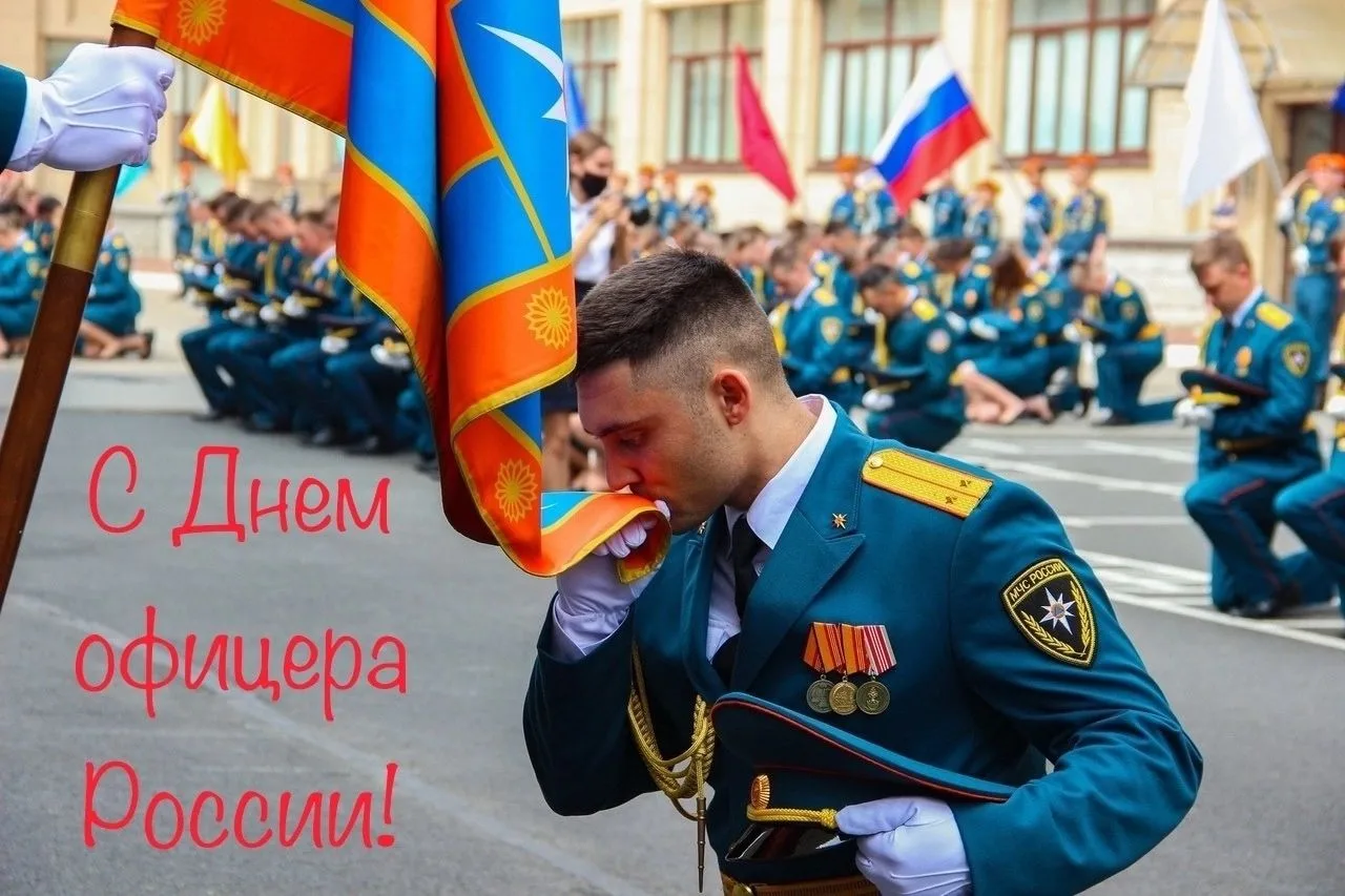 🚨 Офицер МЧС России — это призвание, в котором «служи по совести» звучит как клятва