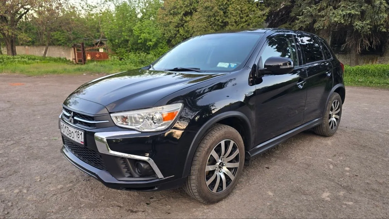 В продаже Mitsubishi Outlander Sport (он же ASX).