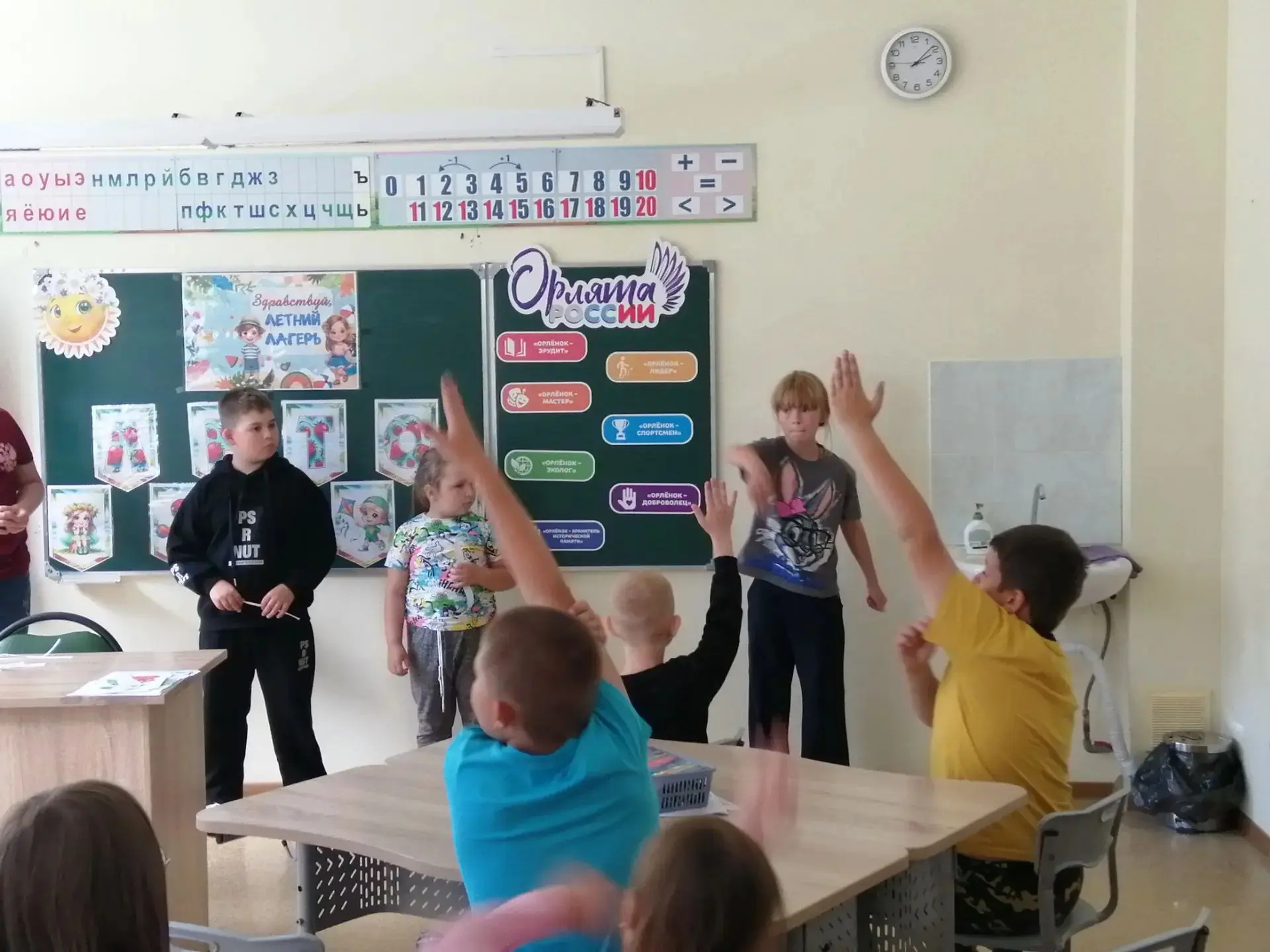 Воспитанники лагеря "Радуга" окунулись в мир театра, благодаря вдохновению от конкурса театрального 